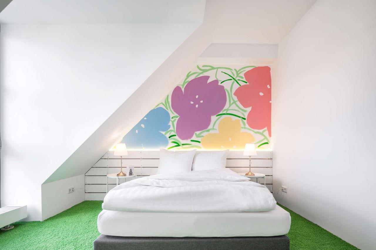 Hotel Flowers 3*